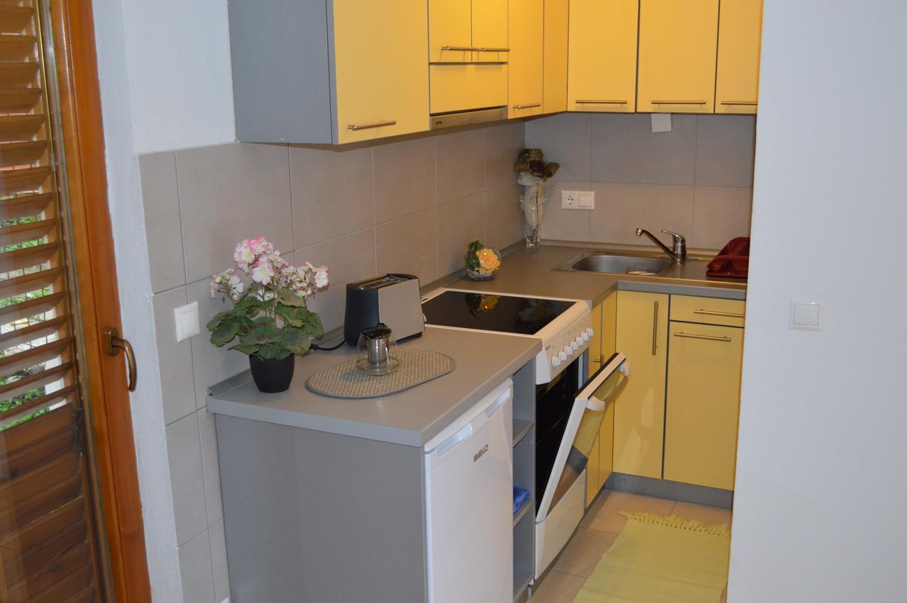 Apartment Aleksandar Tivat Exteriér fotografie