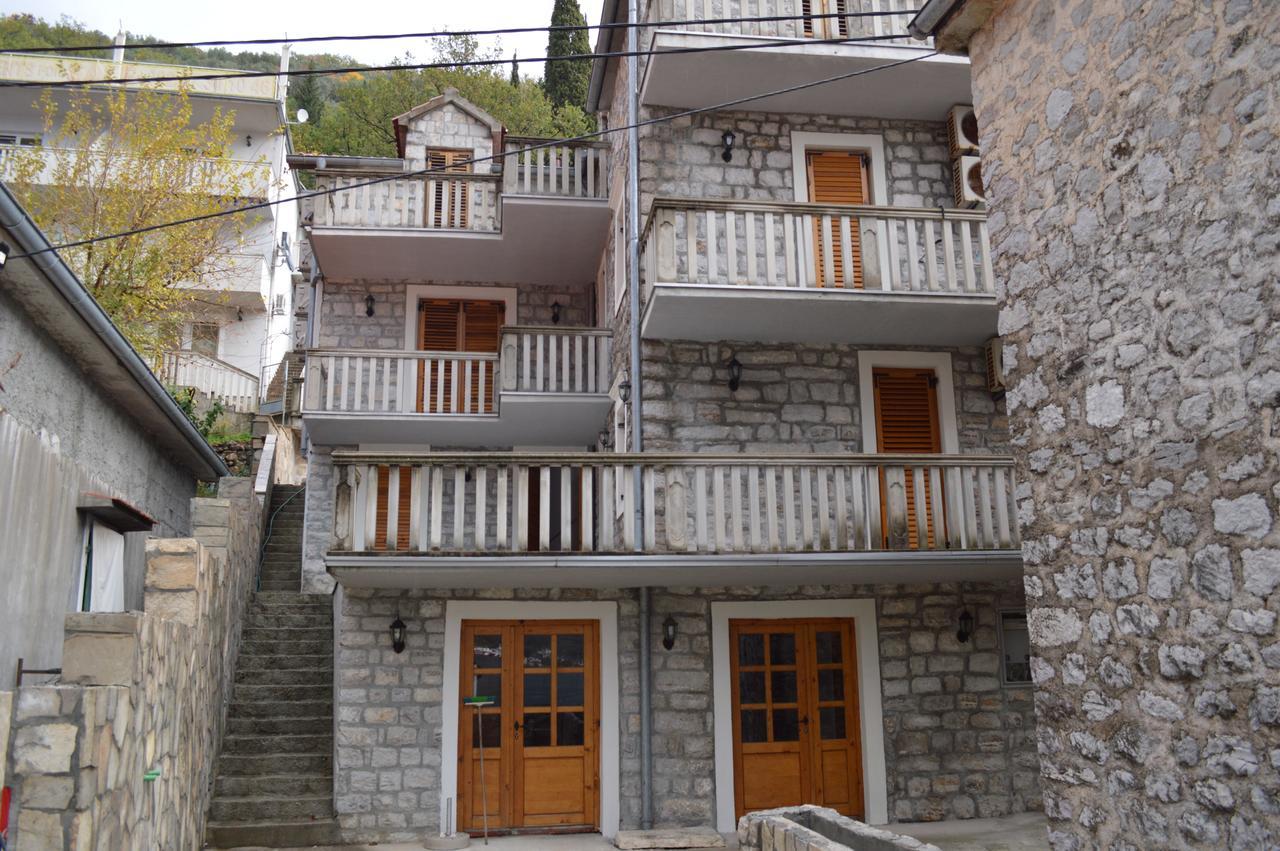 Apartment Aleksandar Tivat Exteriér fotografie